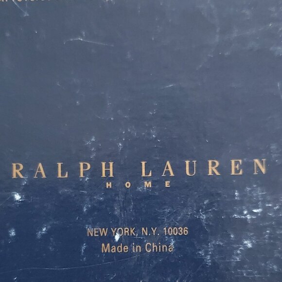 Ralph Lauren Home Silver-Ton Exclusive Oblong Tablecloth - Picture 3 of 9
